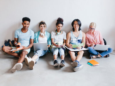 Foto por lookstudio - br.freepik.com