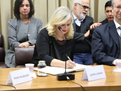 Em seu terceiro mandato, Laura continuará atuando na solução de desafios da Educação Básica |Foto: Marcelo Gonçalves/Unifae