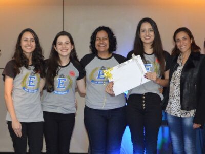 Beatriz, Amanda, Mariana, Érika e Priscila embarcam nesta quarta-feira (23) para a capital inglesa | Foto: Divulgação