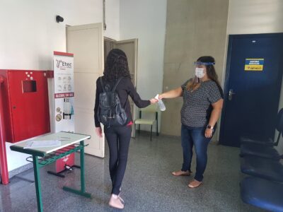 Etec Carolina Carinhato Sampaio, da Capital, realizou o acolhimento de novos alunos em fevereiro | Foto: Divulgação