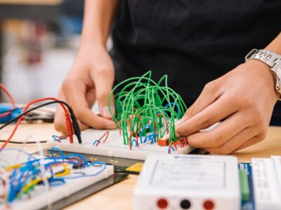 Atividades oferecidas são oportunidade para ampliar conhecimentos e trocar experiências | Foto: Jeswin Thomas/Unsplash