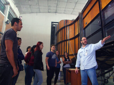 Unidades disponibilizam computadores e acesso à internet a quem tiver dificuldade para fazer a inscrição l Foto: Divulgação