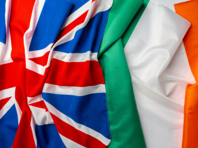 São 329 bolsas de estudo para beneficiar os estudantes com melhor aproveitamento acadêmico l Foto: Fabrika Photo