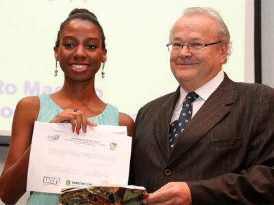 Maria Natália de Andrade na cerimônia de entrega de 2014 - Foto: Divulgação