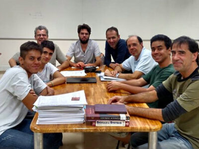 Equipe da Etec e professores do Instituto Mauá desenvolvem dispositivo para o Programa Microgravidade - Foto: Divulgação