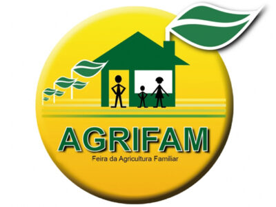 A feira oferece chance de intercâmbio de ideias entre alunos e profissionais que já estão no mercado de trabalho