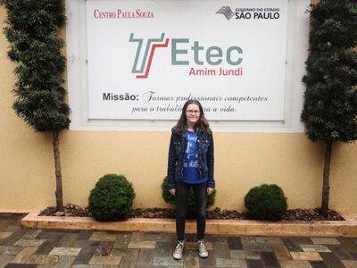 Jovem dinamarquesa escolheu o Brasil porque se interessa pela cultura e quer aprender a falar português - Foto: Divulgação