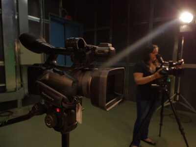 Durante workshop, alunos dos cursos técnicos de Multimidia e Produção de Áudio e Vídeo participam de atividades práticas com time de profissionais da Rede Globo - Foto: Gastão Guedes