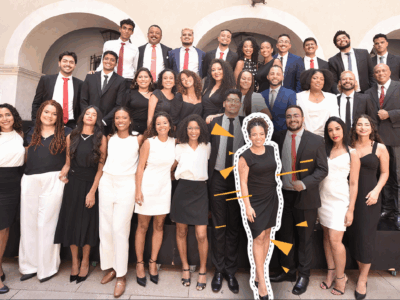 A jovem de 27 anos, em destaque, ao lado dos colegas, no dia de um dos eventos de formatura da turma 191 | Foto: Acervo pessoal