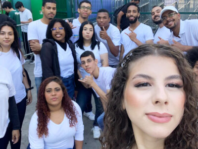 Estudantes na frente da Allianz Parque, estádio do Palmeiras, no bairro da Água Branca, na Capital l Foto: Divulgação
