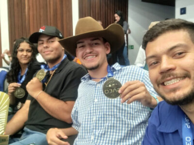 Vencedores da Obap 2023: Alice Vitória Mendonça, Guilherme Elias e Rafael Madaschi, da Etec Prof. Carmelino Corrêa Júnior, de Franca