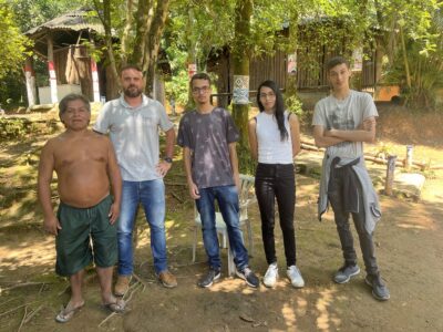 Alunos consertaram computadores da escola e ajudaram 11 indígenas a fazer inscrições para o Vestibular 2024 | Foto: divulgação