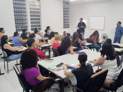 Aulas da primeira turma do curso estão em andamento no Centro de Empreendedorismo Social da cidade l Foto: Sergio Braghini