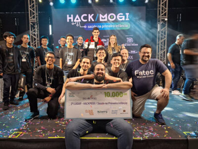 Pela segunda colocação no hackathon, os estudantes da Fatec Mogi das Cruzes ganharam um prêmio de R$ 10 mil l Foto: Divulgação