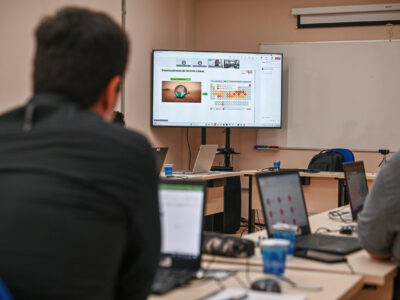 Duração dos cursos é de 360 horas, distribuídas em 15 meses, incluindo elaboração e apresentação de monografia l Foto: Roberto Sungi