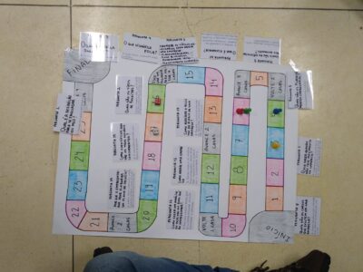 Alunos criaram jogos de tabuleiro para facilitar o aprendizado de matemática em escolas do Ensino Fundamental e Médio | Foto: Divulgação