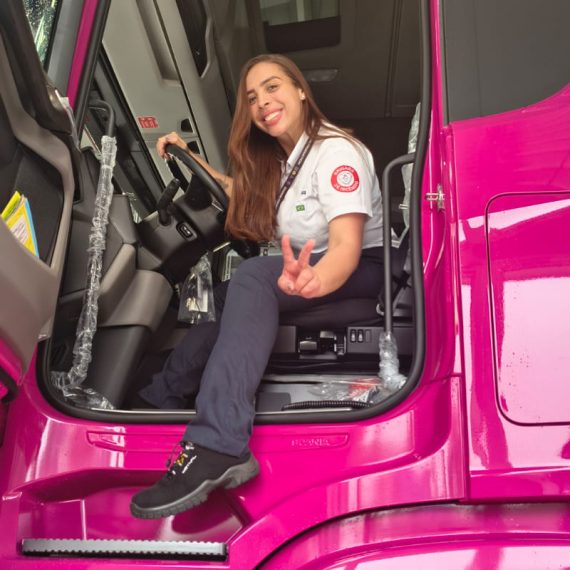 Depois de estudar em duas Etecs e uma Fatec, Bruna Talise trilhou seu caminho em uma área predominantemente masculina | Foto: Divulgação