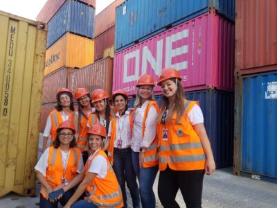 Alunas e ex-alunas das Fatecs de Santos e Praia Grande trabalham na transportadora japonesa Ocean Network Express | Foto: Divulgação