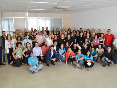 Equipes de professores e gestores do Centro Paula Souza e do Instituto Proa durante treinamento realizado na Capital | Foto: Divulgação