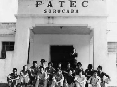 Turma de estudantes do antigo curso de Oficinas da Fatec Sorocaba na década de 1970 | Foto: Arquivo CPS