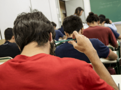 Pisa mede nível educacional de jovens de 15 anos por meio de provas de leitura, matemática e ciências | Foto: Gastão Guedes