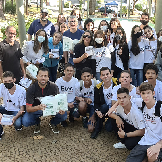 Estudantes durante participação em uma das iniciativas da Escola Técnica Estadual | Foto: Divulgação
