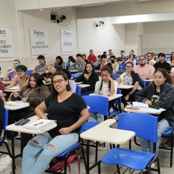 As aulas de reforço abordarão as disciplinas de português, matemática, inglês e atualidades l Foto: Divulgação