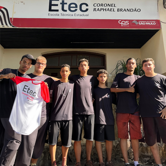 Estudantes do 3º ano do Ensino Médio integrado ao Técnico em Desenvolvimento de Sistemas da equipe ‘Tropa dos DS’ | Foto: Divulgação