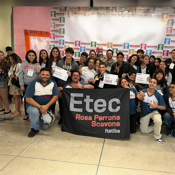 Ao todo, estudantes da Etec Rosa Perrone Scavone, de Itatiba, participaram da competição com dez equipes l Foto: Roberto Sungi