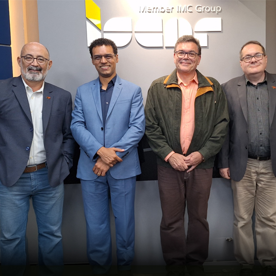 Clóvis Dias, Leonardo Monteiro, o os assessores de Desenvolvimento, Marcelo Capuano, e Relações Institucionais Aldie Trabachini | Foto: Divulgação