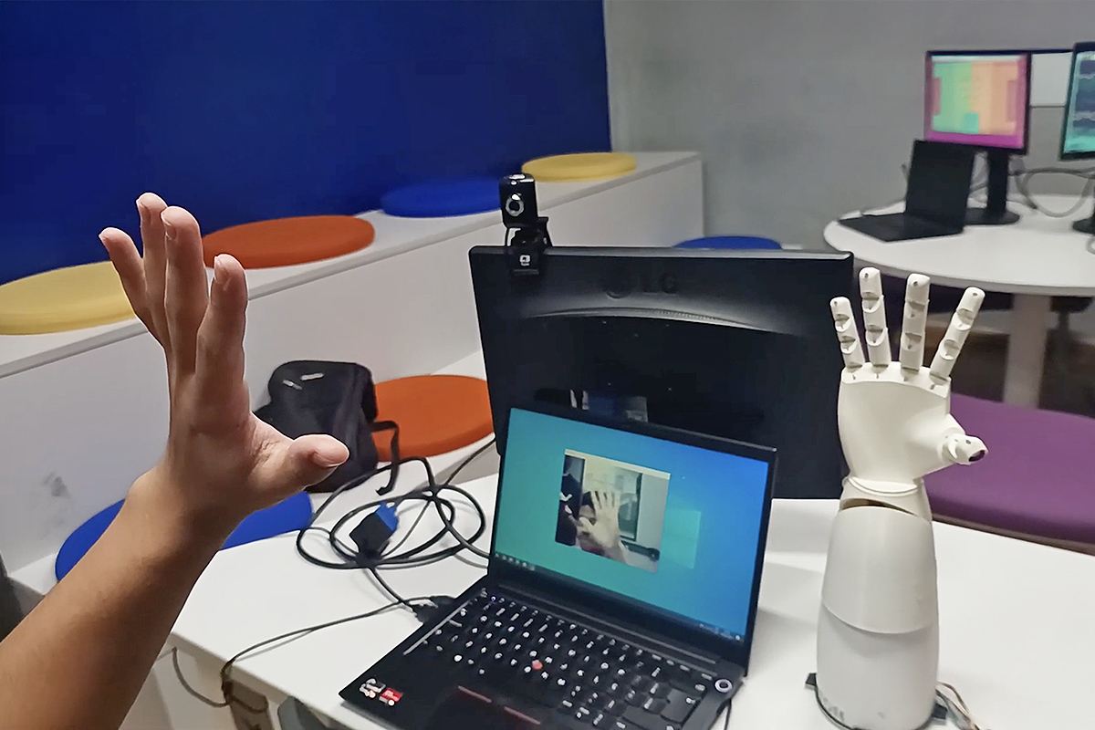 ‘Controlando um braço robótico’, da Etec João Belarmino (Amparo), foi um dos projetos premiados na última edição l Foto: Reprodução