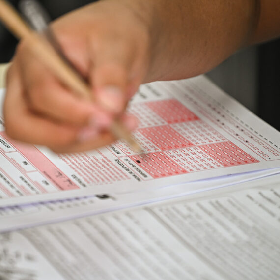 Manual do Candidato informa critérios, estrutura das chamadas e orientações e documentações necessárias para matrícula | Foto: Roberto Sungi