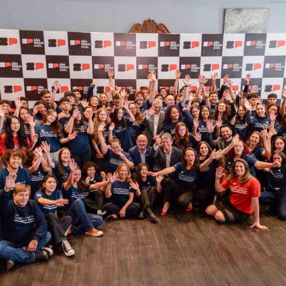 Em maio de 2025, Governador recebeu intercambistas do CPS no Palácio dos Bandeirantes | Foto: Roberto Sungi