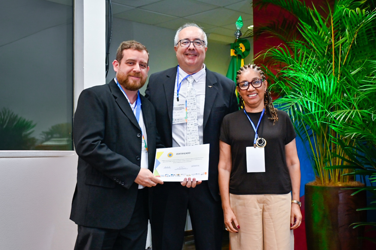 André Zanatto, à esq., em cerimônia de premiação no Ministério da Educação, em Brasília | Foto: Divulgação