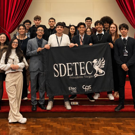 Participação dos alunos em debates estimula protagonismo estudantil e habilidades ligadas à formação cidadã l Foto: Divulgação