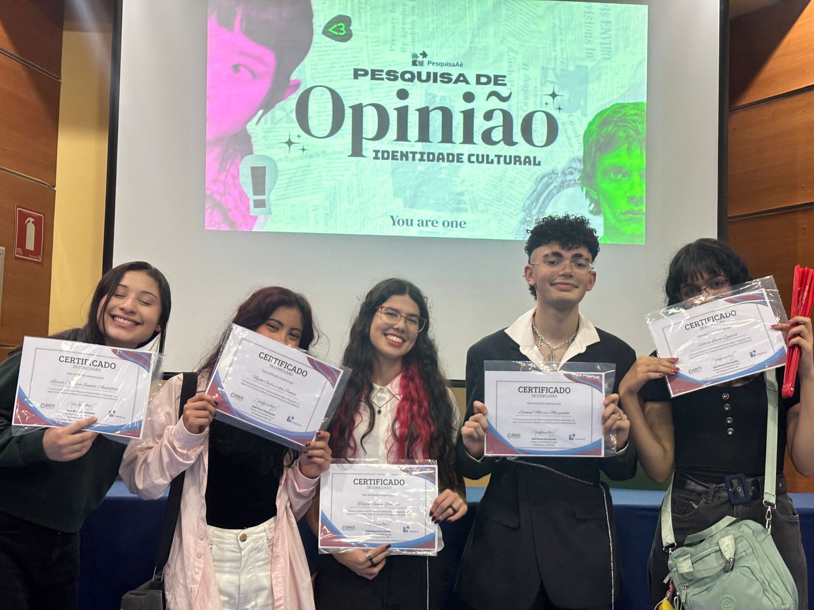 Estudantes da Etec de Sapopemba concluem curso de Pesquisa de Opinião Pública – PesquisaAê na USP Leste