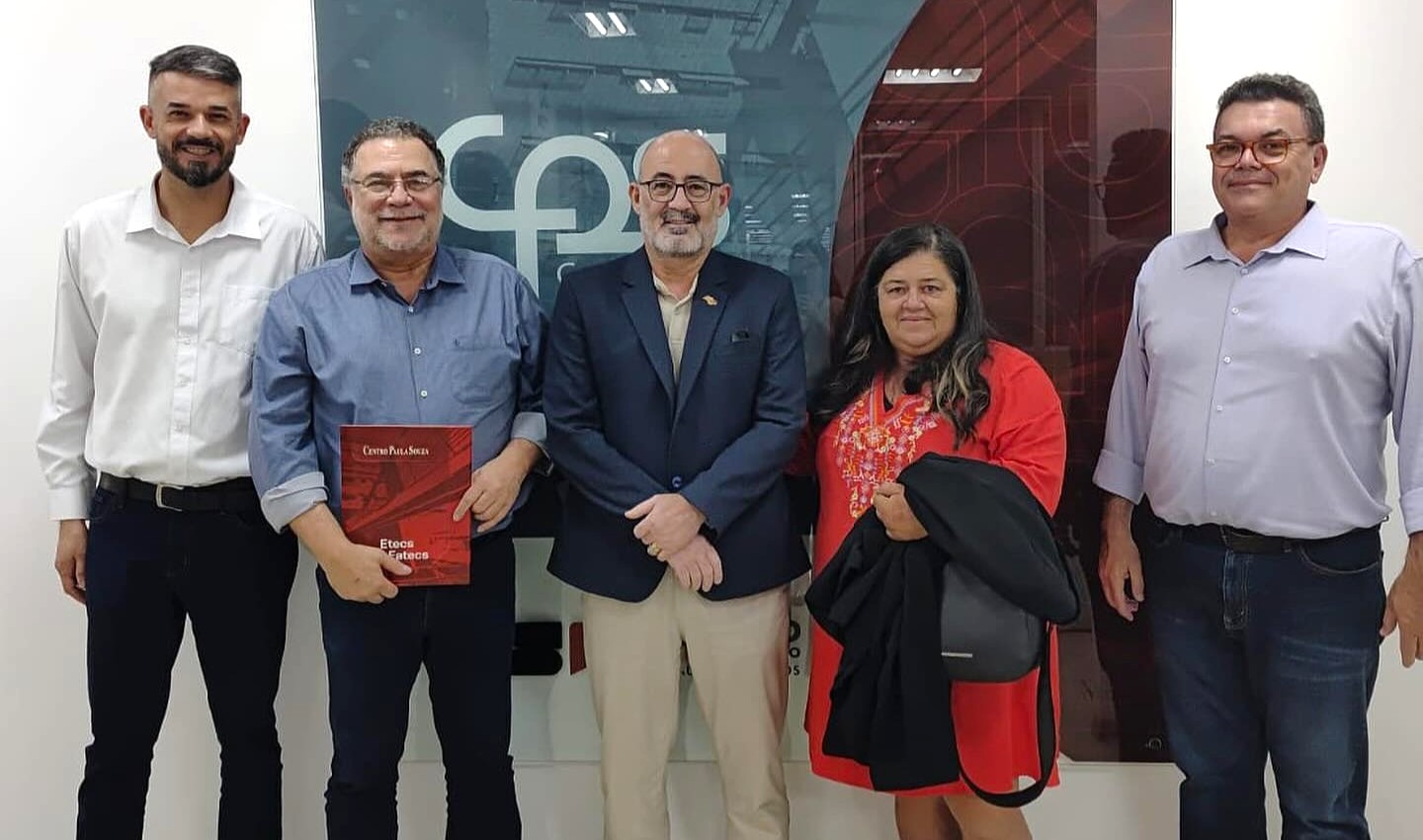 Buscando o Técnico em Mecatrônica para a nossa Etec!