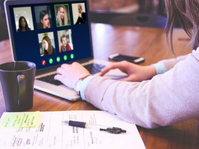 Video Conference Skype Webinar  - jagritparajuli99 / Pixabay