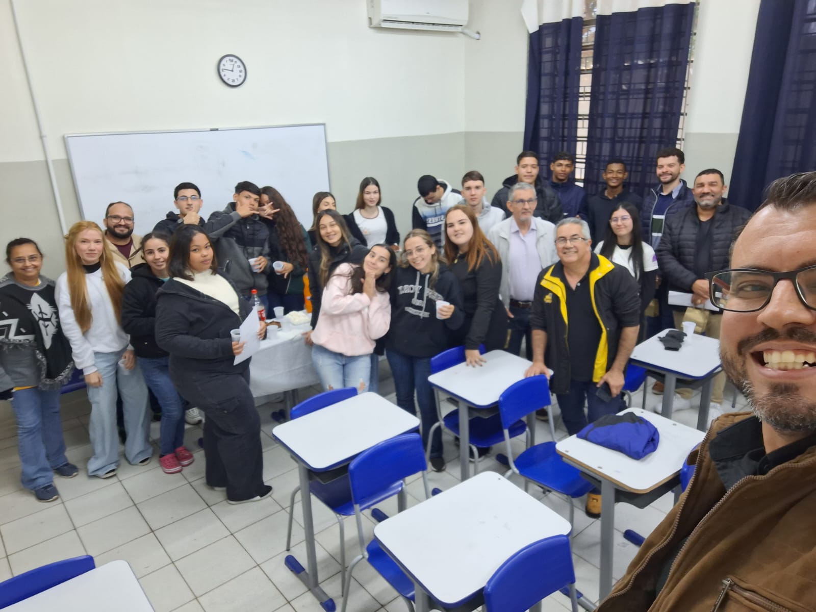 Alunos do Intercomplementar em Vendas participam de Roda de Conversa sobre o Papel do Técnico em Vendas no Mercado Atual