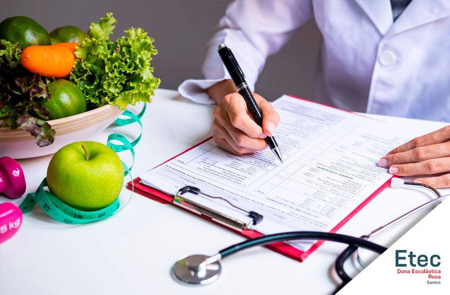 TÉCNICO EM NUTRIÇÃO E DIETÉTICA