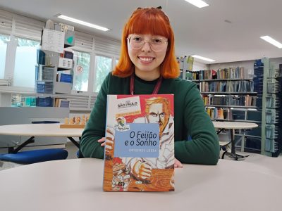 A bibliotecária Camila Galvão – da Etec Professor Adhemar Batista Heméritas | Foto: Divulgação